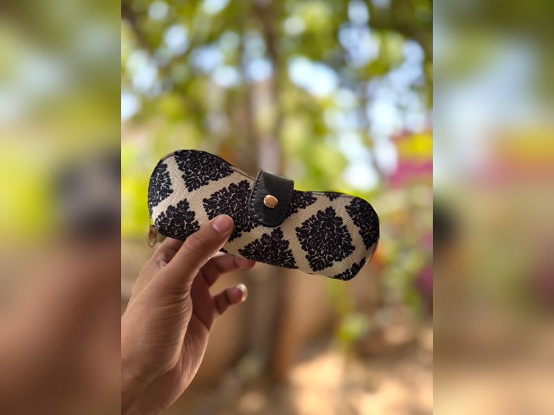 Stylish colourful printed fabric Sunglasses Cover for men and women