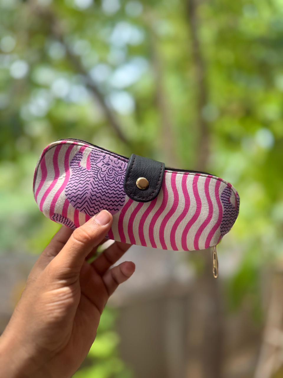 Trendy handcrafted sunglasses cover for men and women