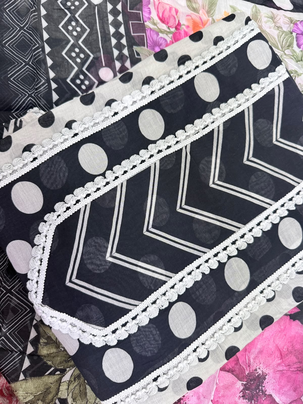 Mul cotton Black-Grey Polka dots Suit